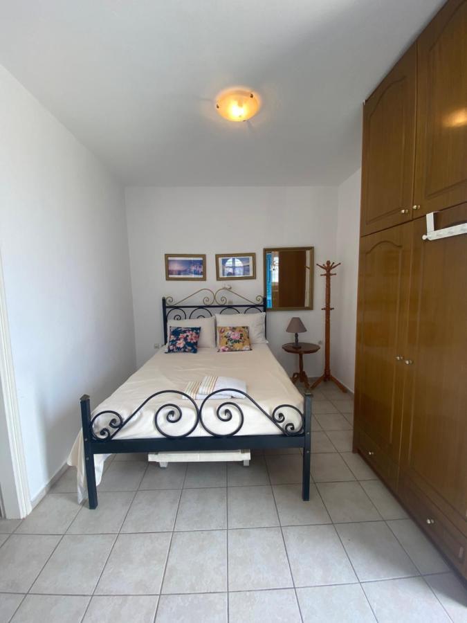 Aeolos Apartments Akrotírion エクステリア 写真
